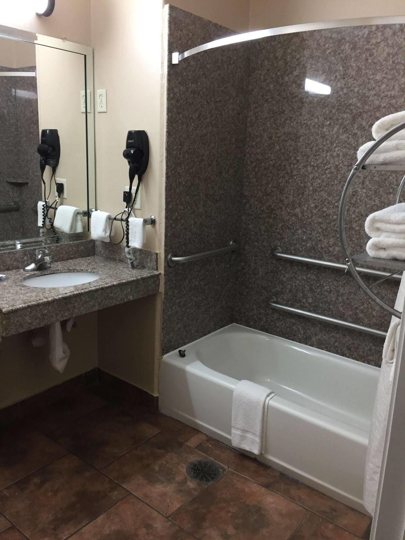 Scottish & Timber Creek, Houston, Tx 2* Barker